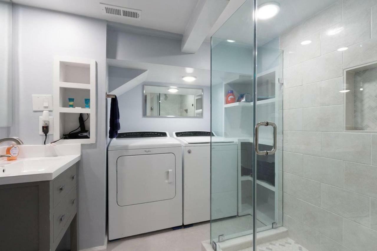 Luxury 2 Bedroom Apartment W/ Free Parking Вашингтон Екстер'єр фото